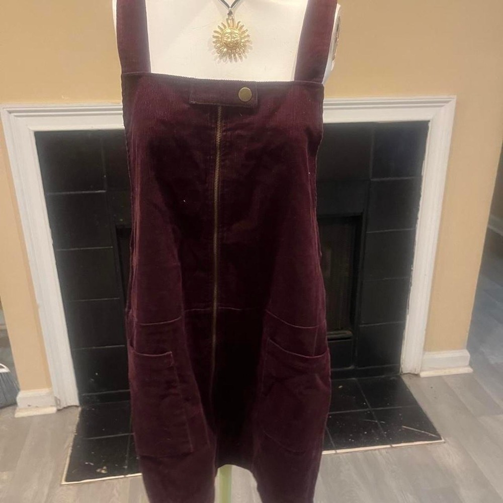 Forever 21 burgundy velvet mini dress with zipper back preppy Y2K